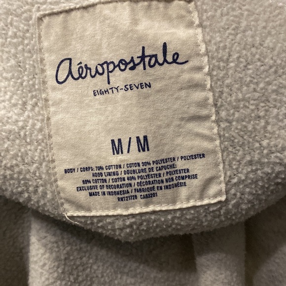 Aeropostal zip up hoodie, good used condition… - Picture 3 of 3